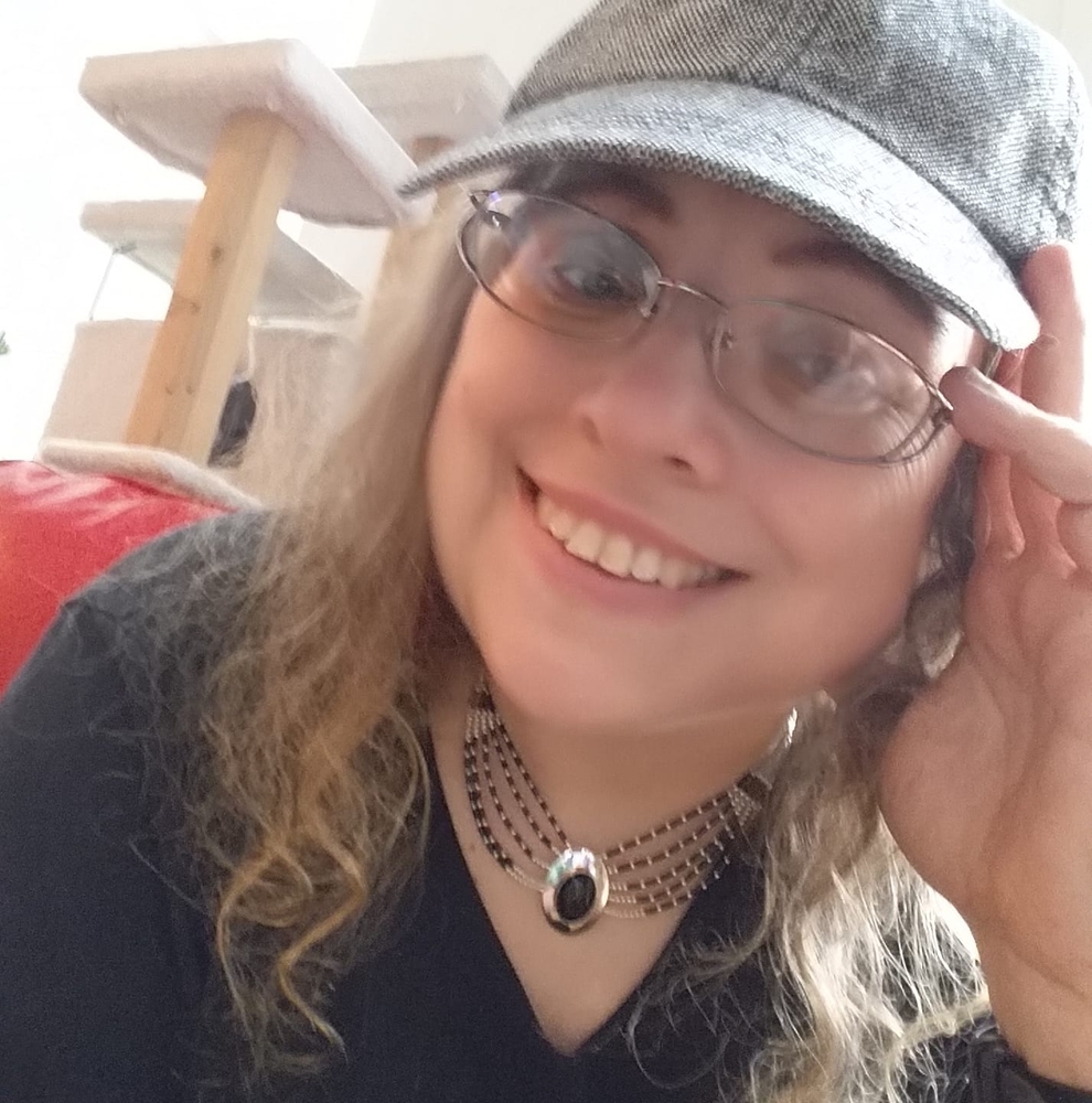 Meet your Posher, Linda-kay